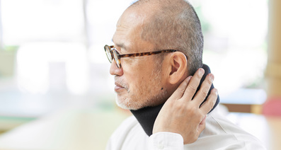 頚椎椎間板ヘルニアとはどんな病気？治療の選択肢について